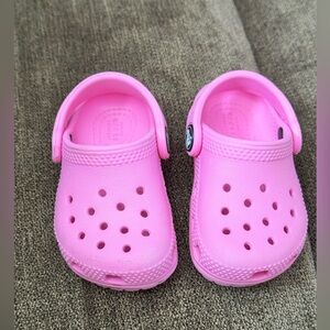 Crocs toddler size C4